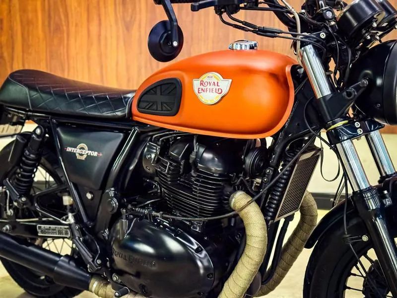 Royal Enfield Interceptor 650 2021 - Foto 3