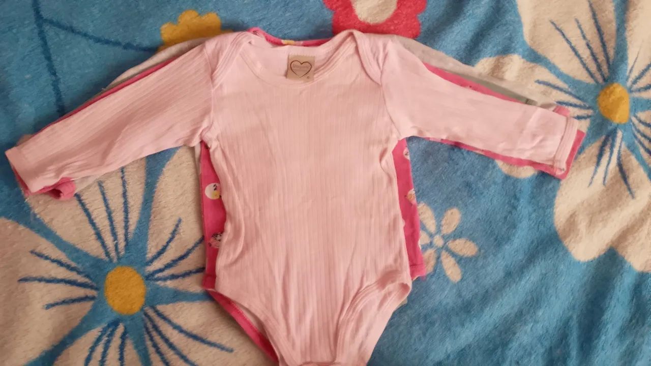 Roupa de bebê menina 