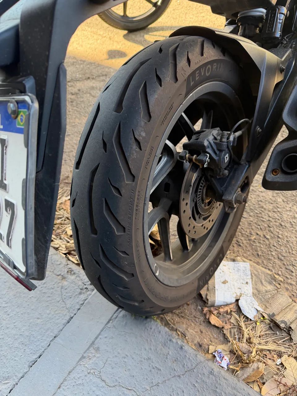 Bajaj dominar 400 - Foto 3