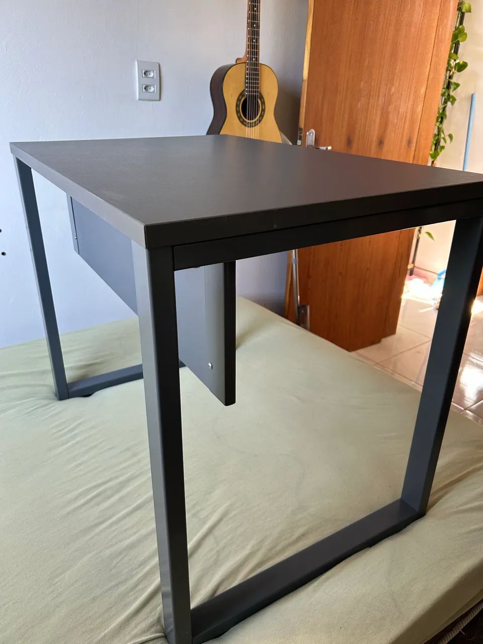 Mesa para escritório 90x60cm cinza /escrivaninha - Foto 3