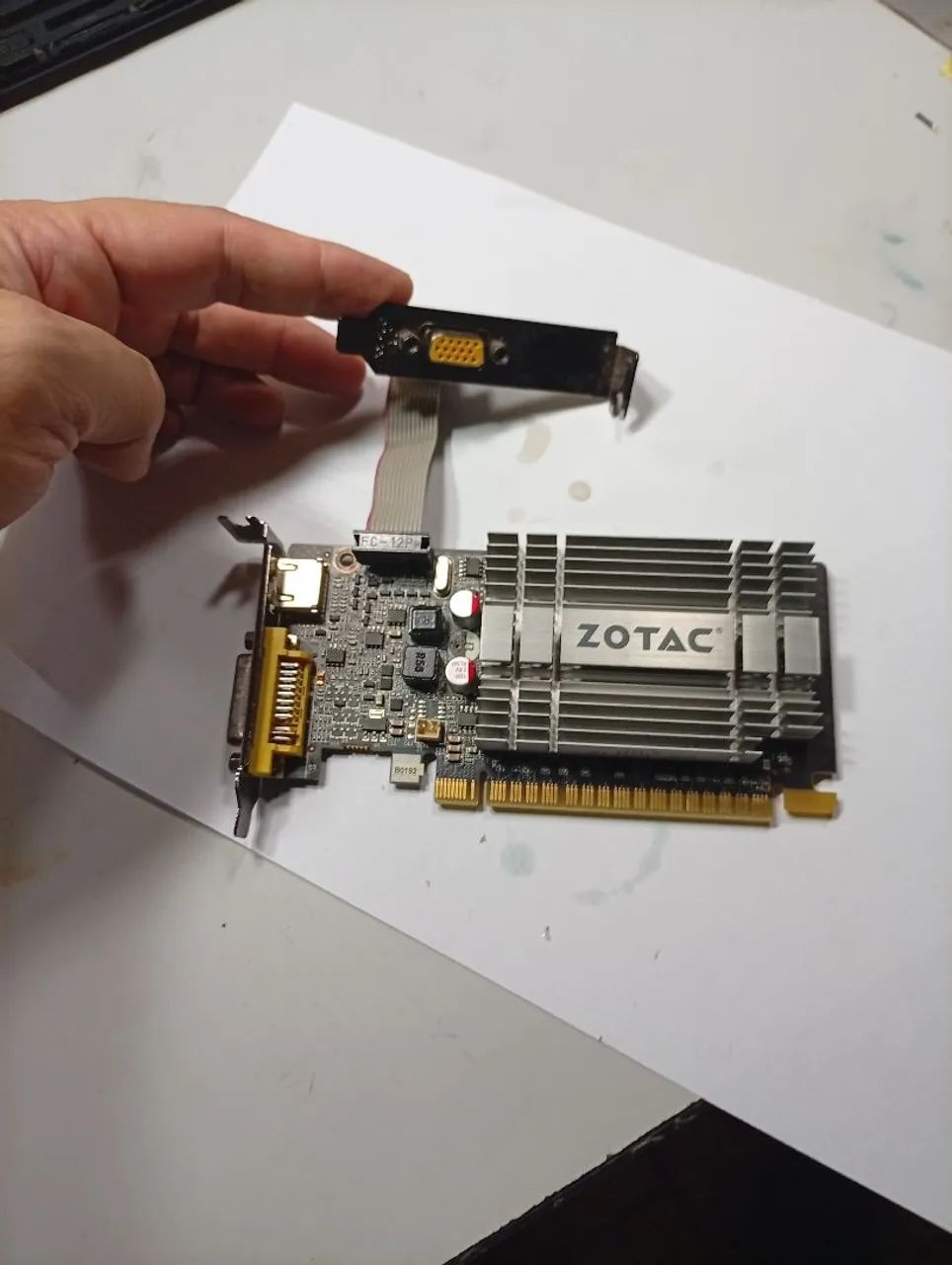 Placa de video zotac g210 64bits 1gb ram - Foto 2
