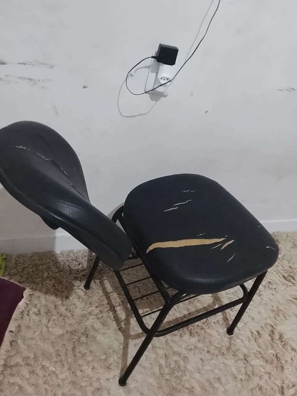 Estou doando duas cadeiras dessa  - Foto 2