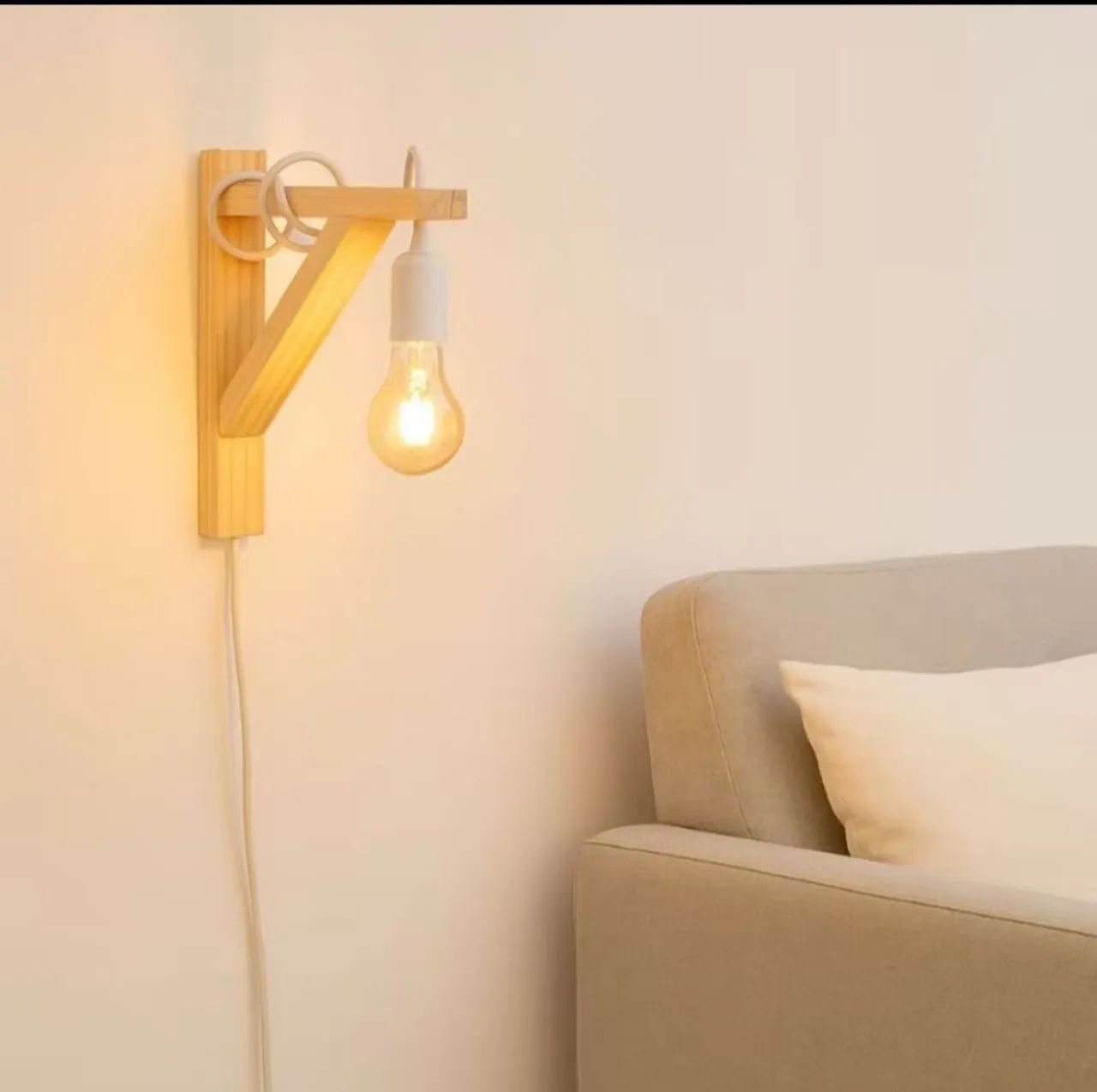 Luminária pinus tipo mão francesa - quarto bebê 