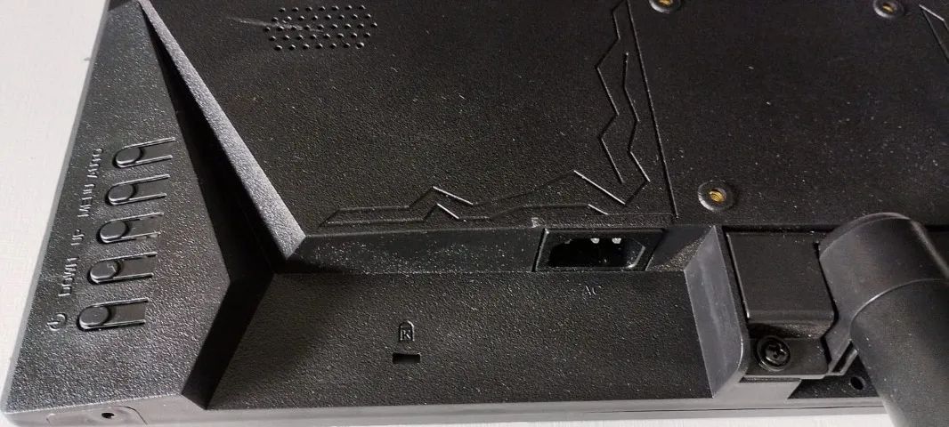 Monitor LED Tronos 19 Polegadas TRS-HK19WY Resolução HD e conexões HDMI e VGA USADO - Foto 5