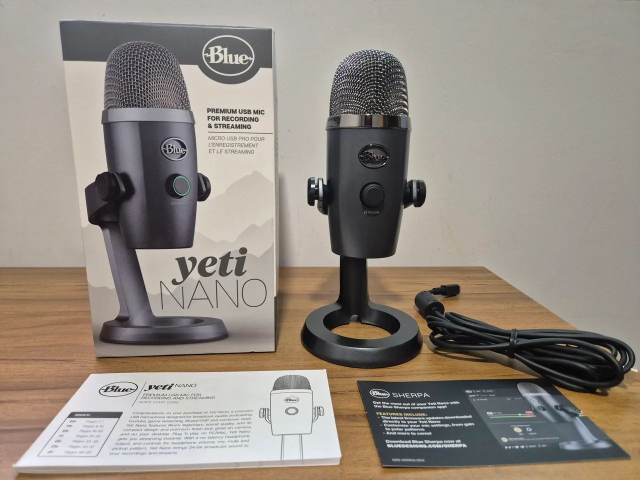 Microfone USB Blue Premium Yeti Nano