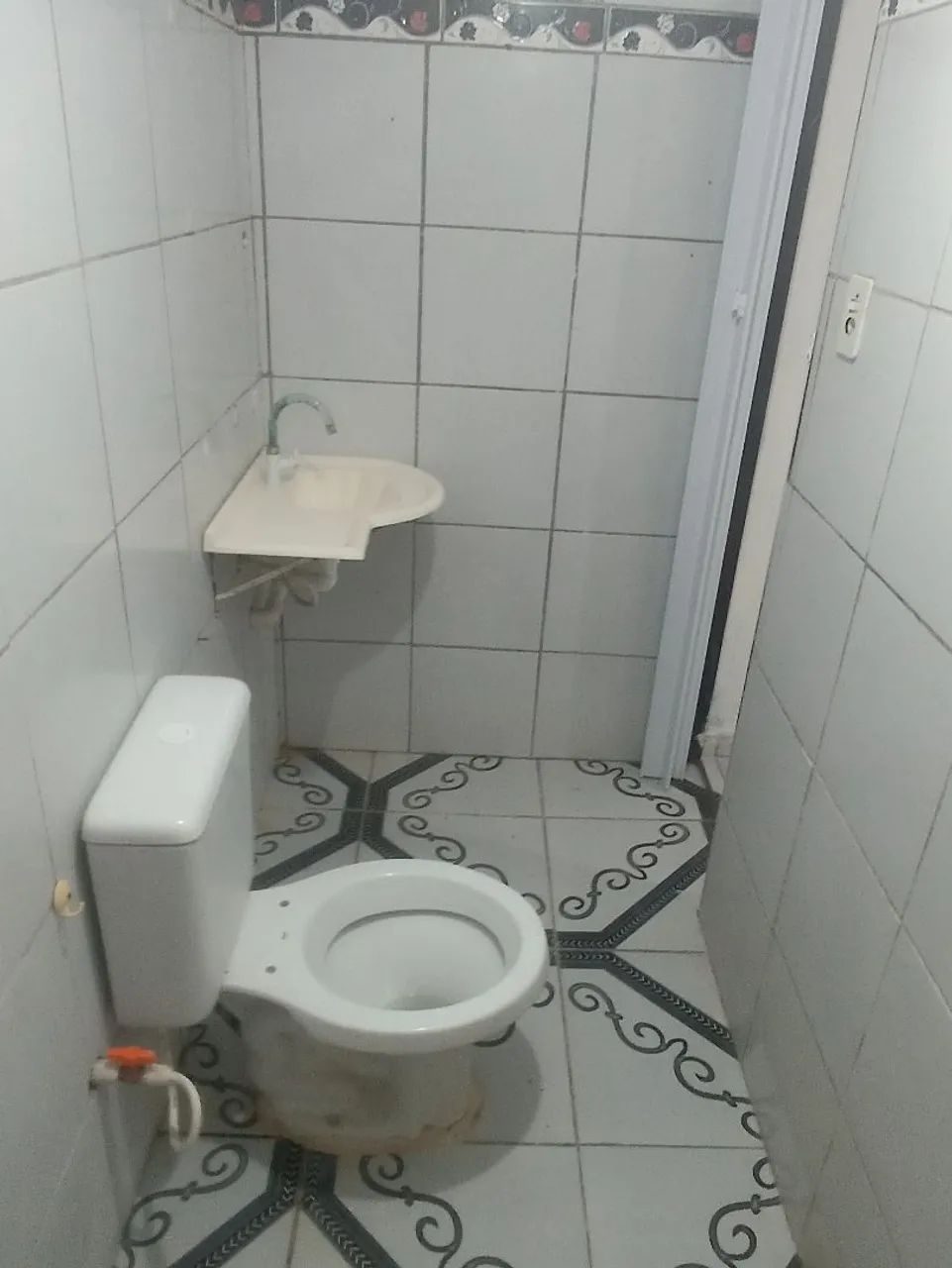 ALUGA-SE QUITINETE EM JACUMÃ R$ 600,00 - Foto 5