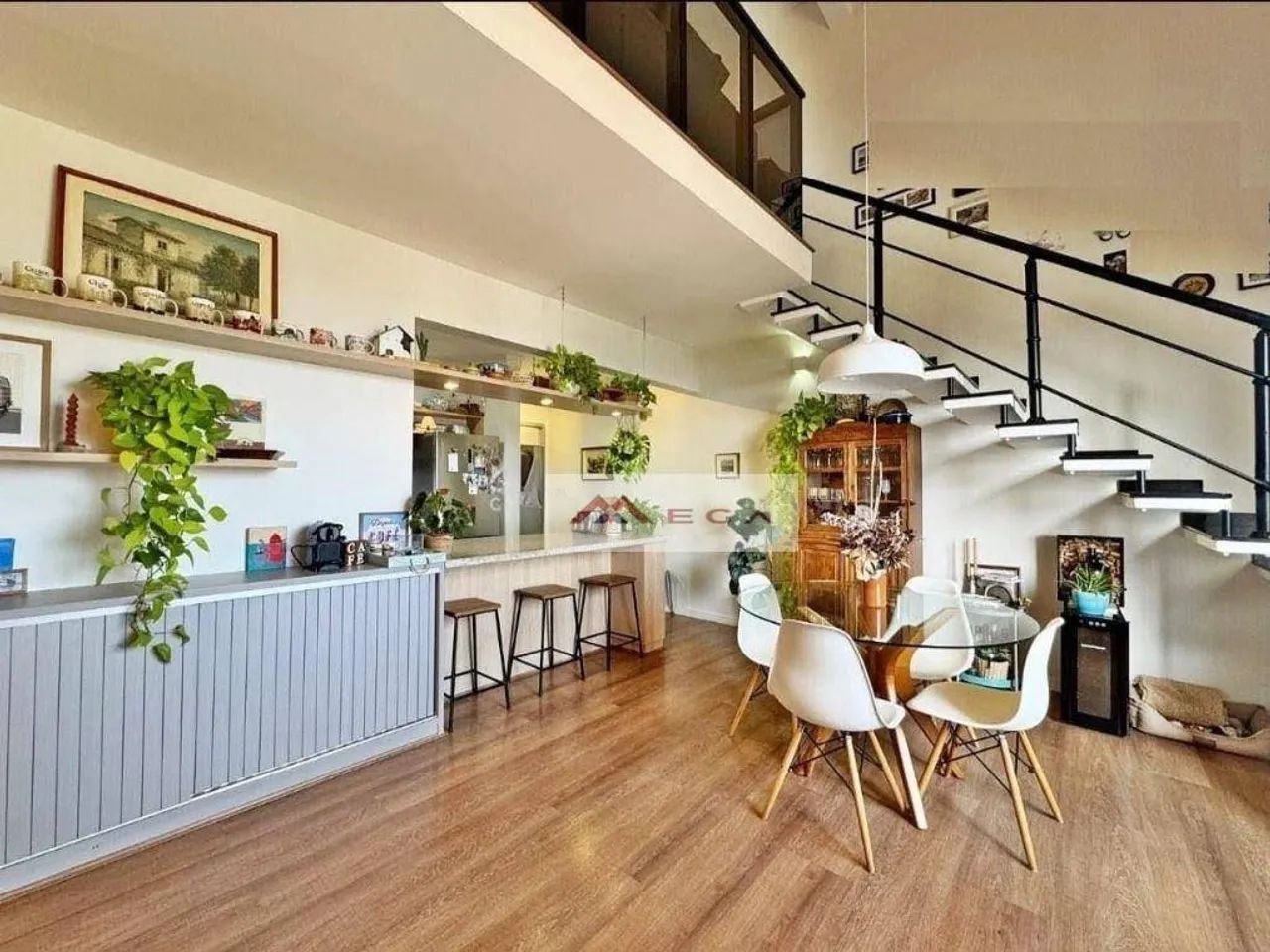 Cobertura Duplex, 3 quartos, 1 suíte, 180 m² - Ortizes - Valinhos/SP