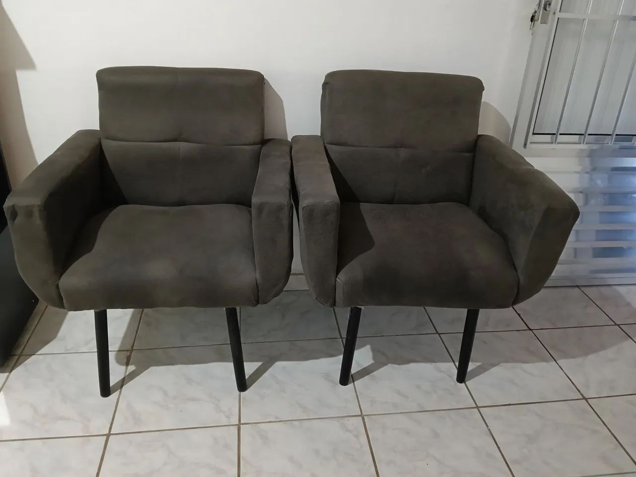 Duas poltronas 