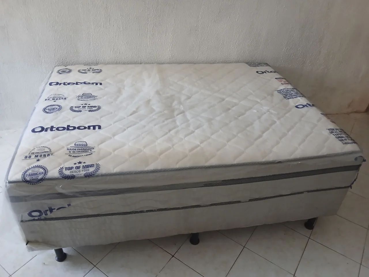 Cama box
