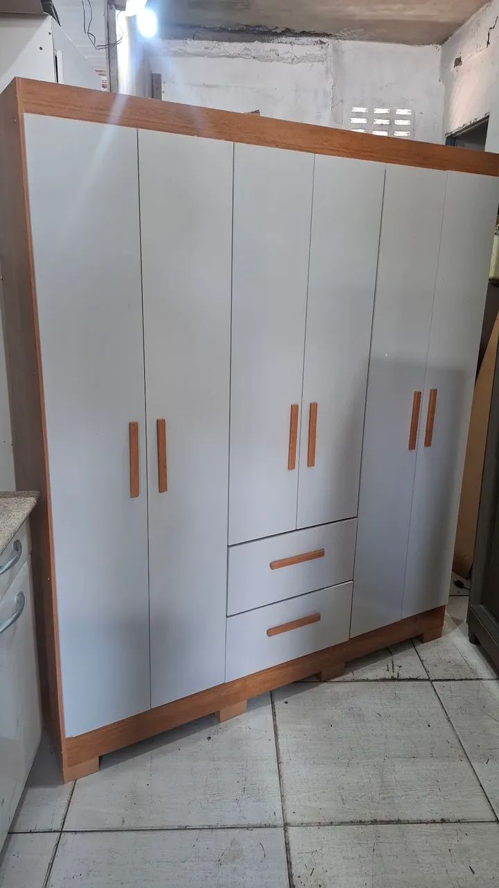 Guarda roupa 6portas 