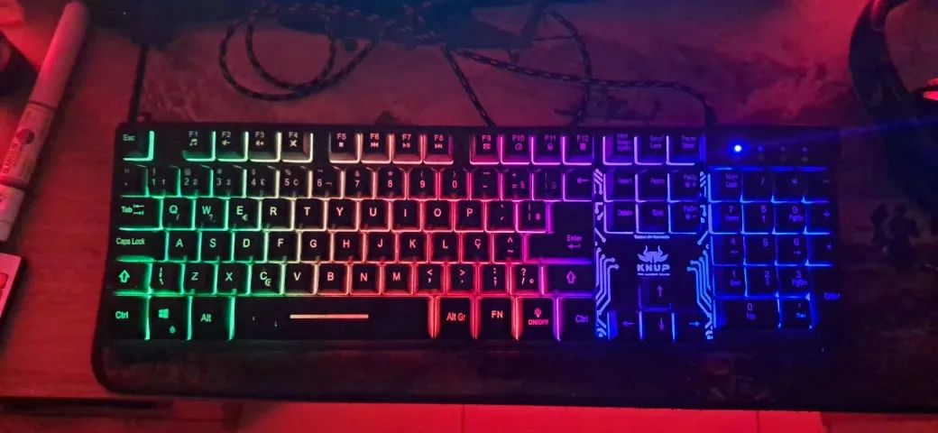 Teclado semi mecânico e anti ghosting