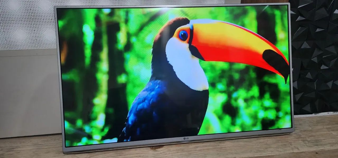 TV 42 polegadas smart com todos apss YouTube e Netflix e d mais aplicativos  - Foto 2