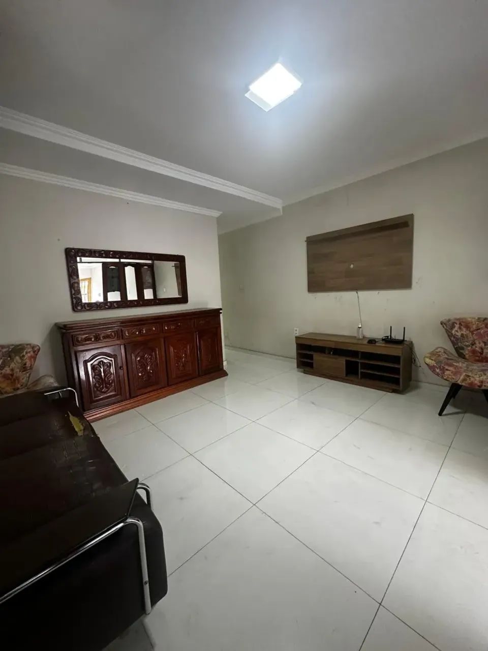 CASA AMPLA COM 3 SUÍTES E BEM LOCALIZADA PARA ALUGAR  CANUDOS | BELÉM/PA