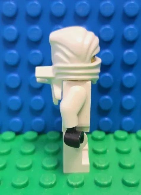 Lego Boneco Minifigures Ninjago Zane DX  - Foto 2