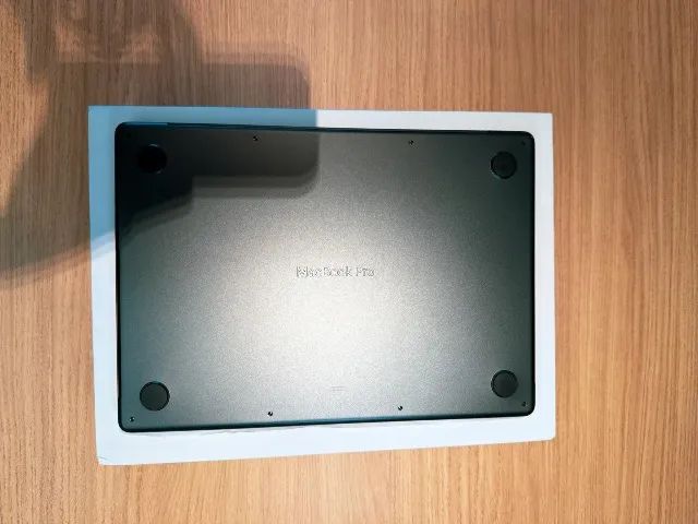 MacBook Pro M4 - 14pol  - Foto 4