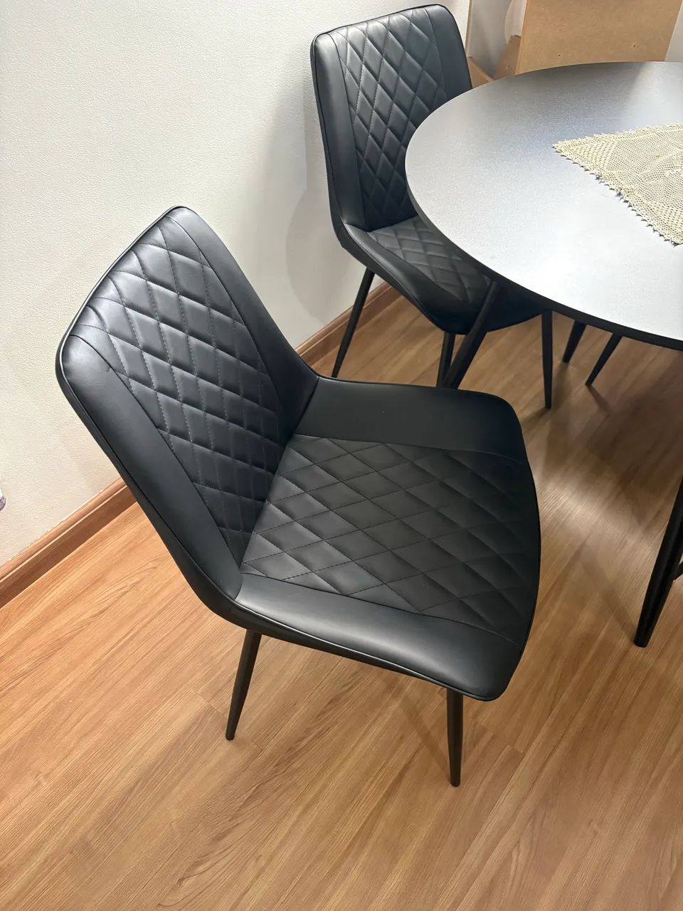 Mesa 110cm + 4 cadeiras - Foto 2