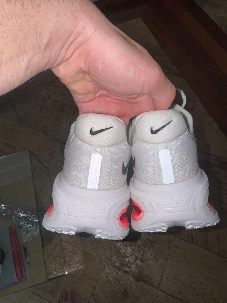 NIKE VOMERO PREMIUM White 41BR - Foto 4