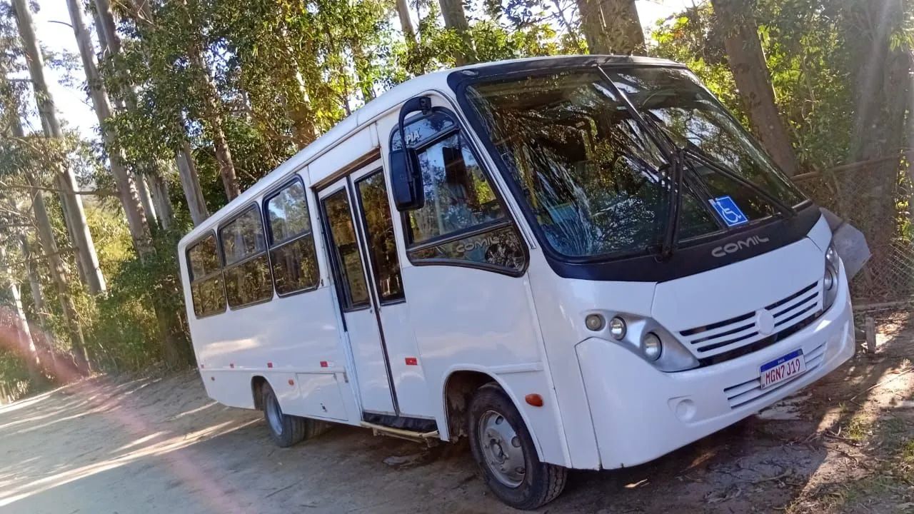 Micro ônibus Comil-Pia