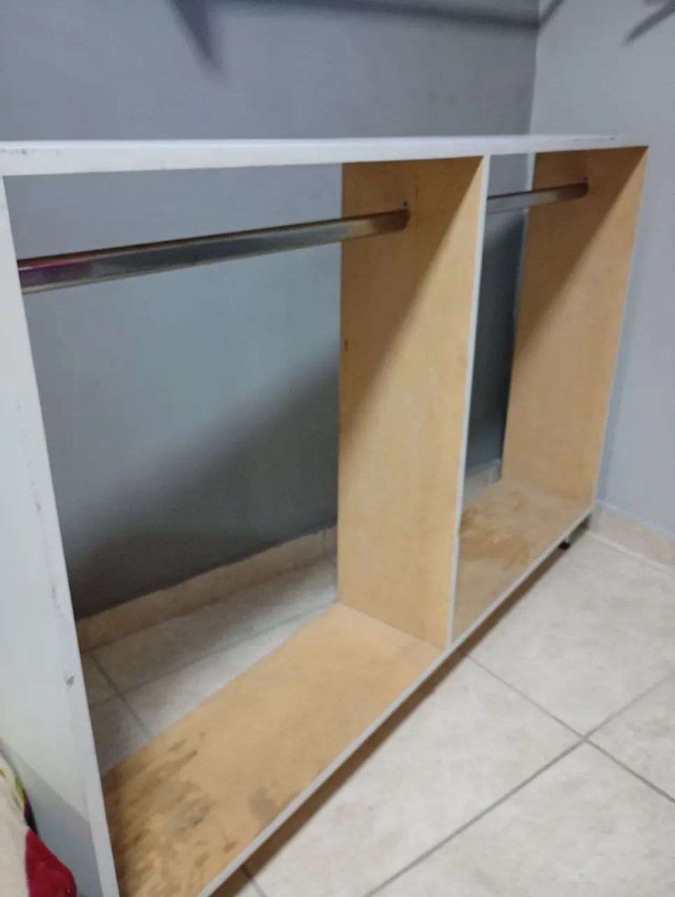 Cabideiro de chão para roupas e acessórios  - Foto 3