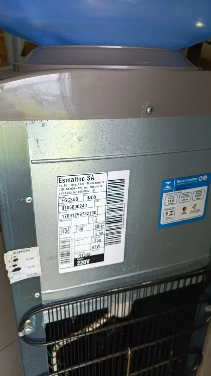 Bebedouro de coluna Esmaltec com compressor - Foto 4