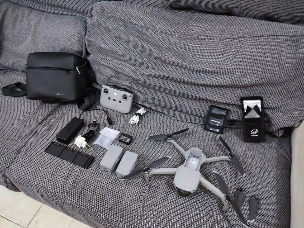 DRONE DJI MAVIC AR 2 COMPLETO 