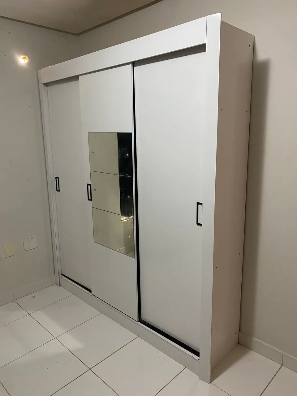 GUARDA ROUPA 3 PORTAS