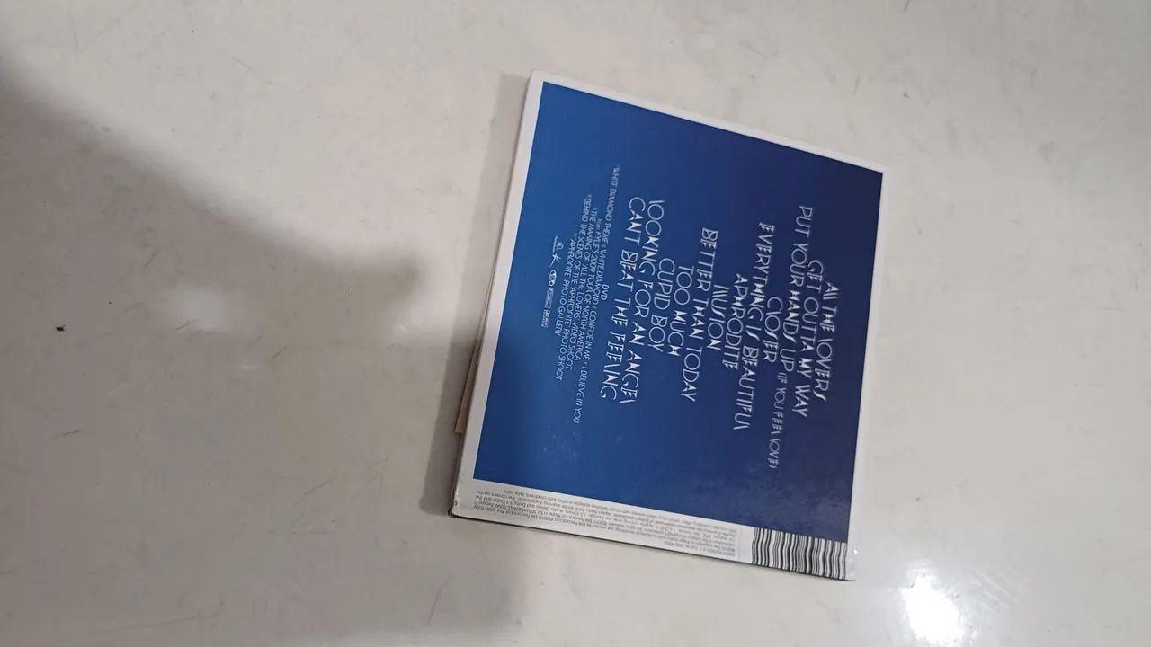 Kylie Minogue Aphrodite Experience Edition CD/DVD Importado  - Foto 5