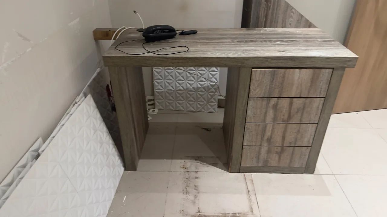 Mesa de escritorio em mdf 
