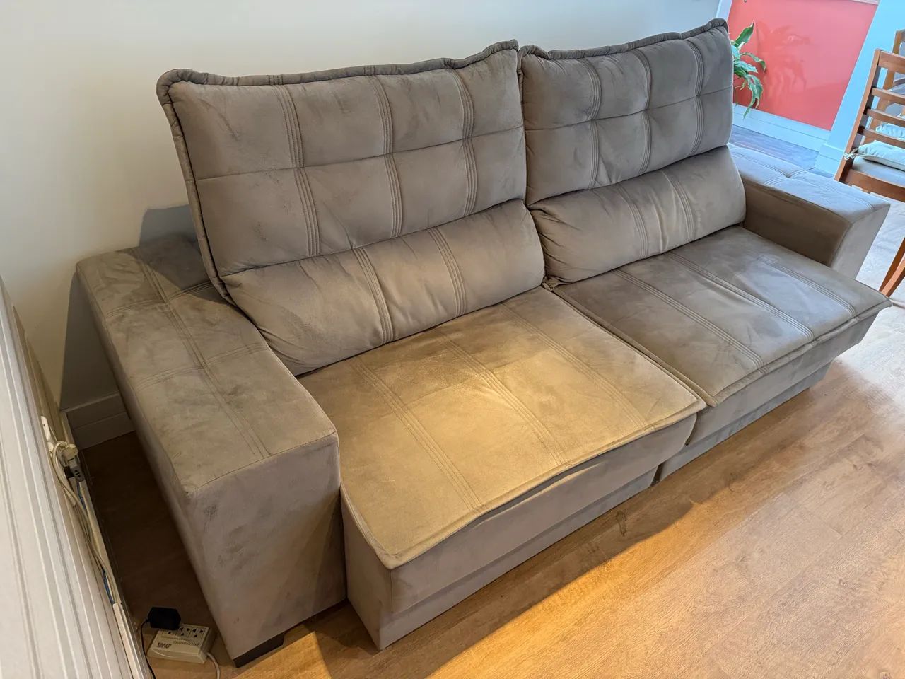 Sofá retrátil e reclinável 3 lugares