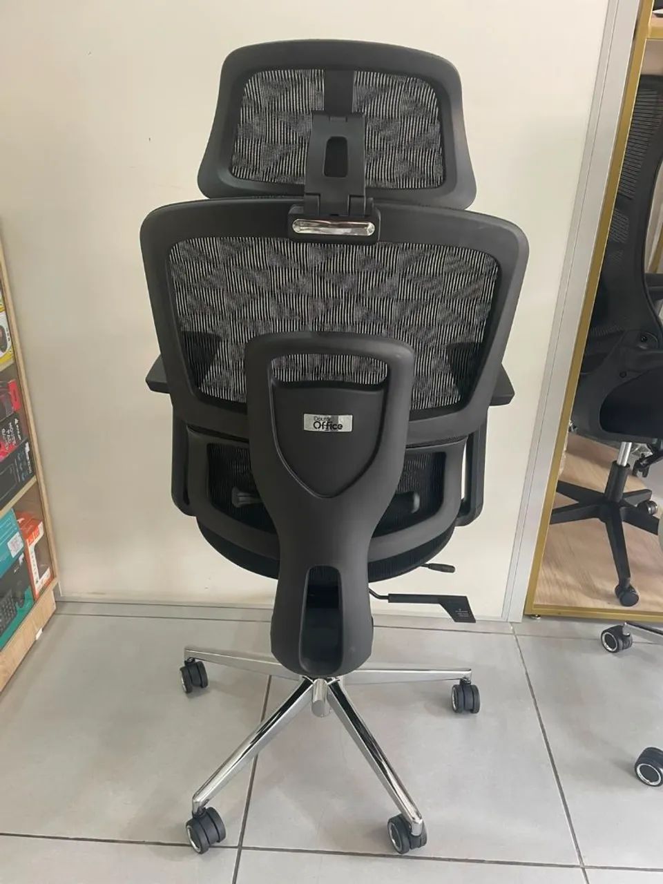 Cadeira ergonômica  - Foto 3