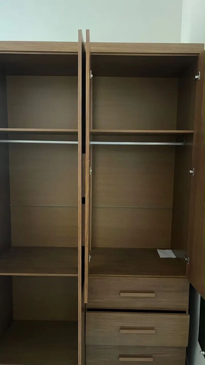 Guarda-roupa 