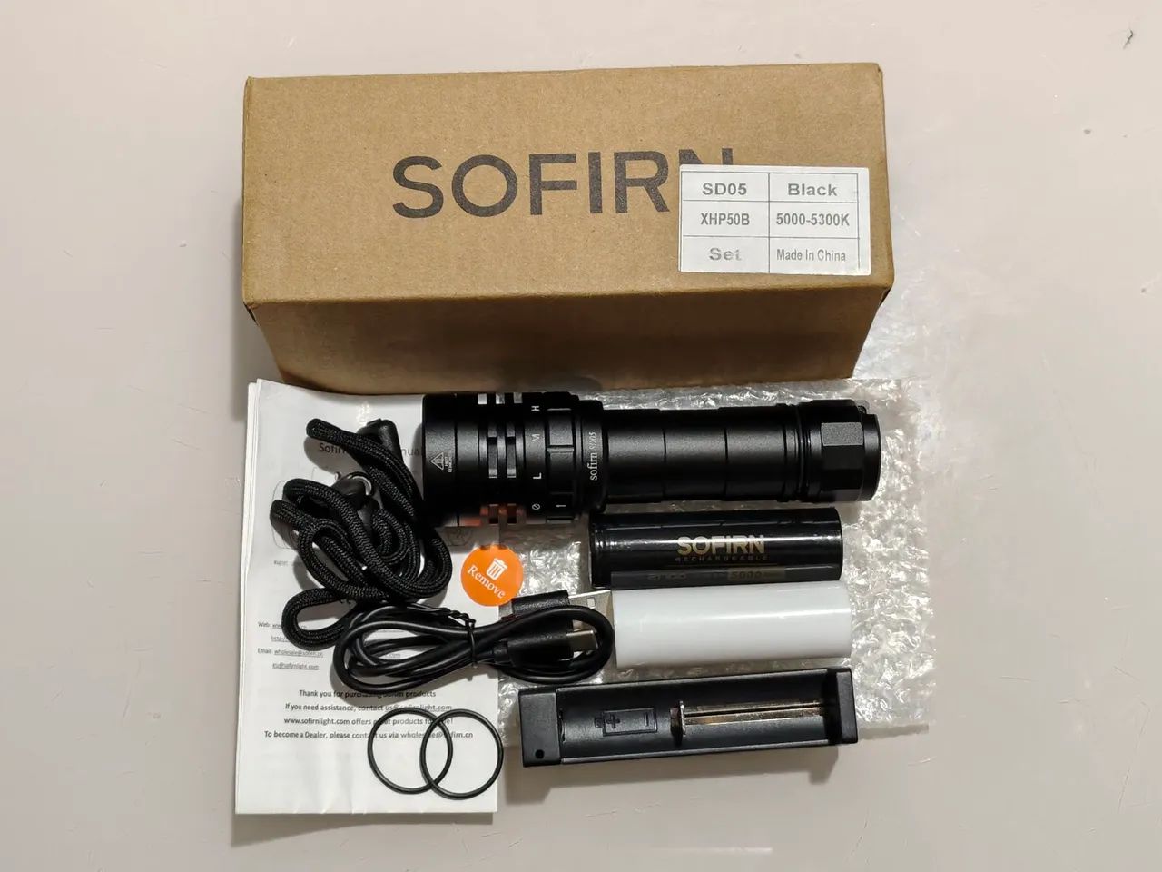 Lanterna de Mergulho Sofirn SD05 - NOVA