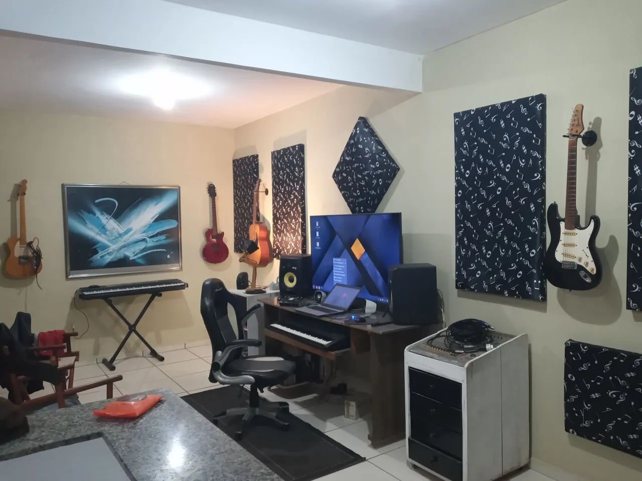 Aulas particulares de violão teclado guitarra e canto  - Foto 5