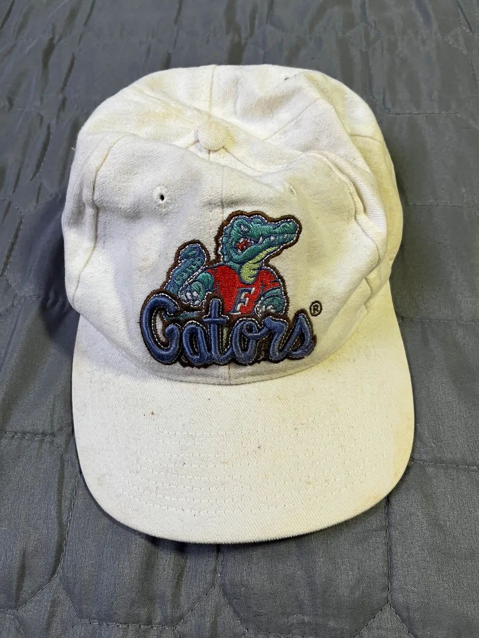 Boné vintage gators