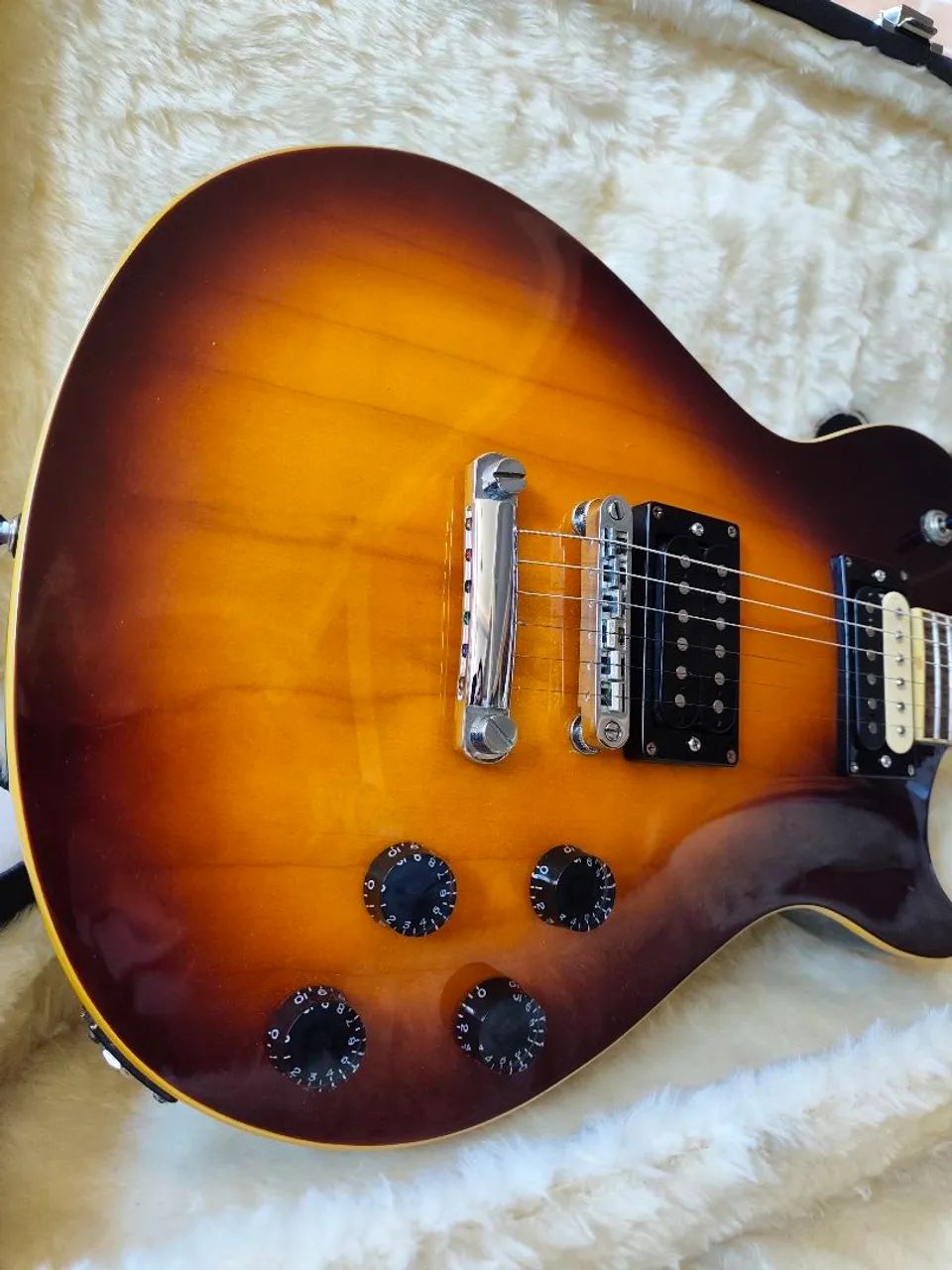 Guitarra Les Paul Washburn WINSTD (SEM CASE) - Foto 2