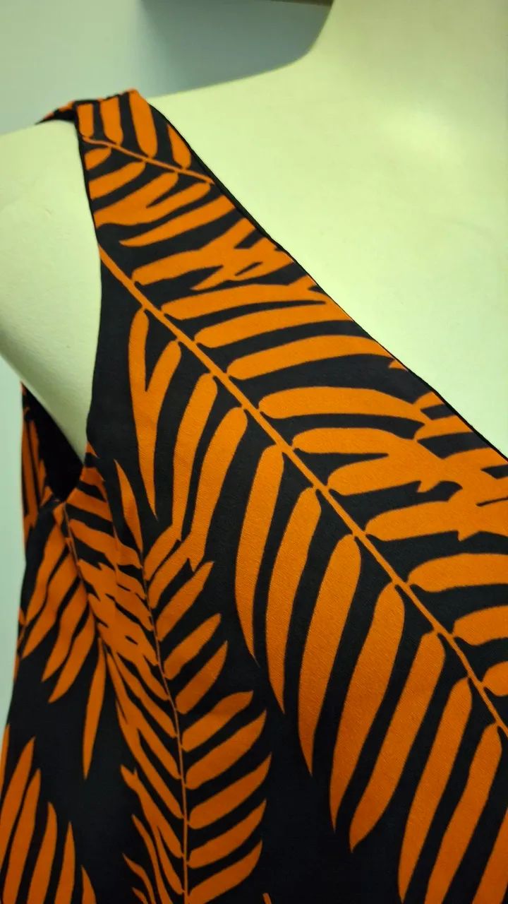 Regata Zara estampa folhas descolada  - Foto 3