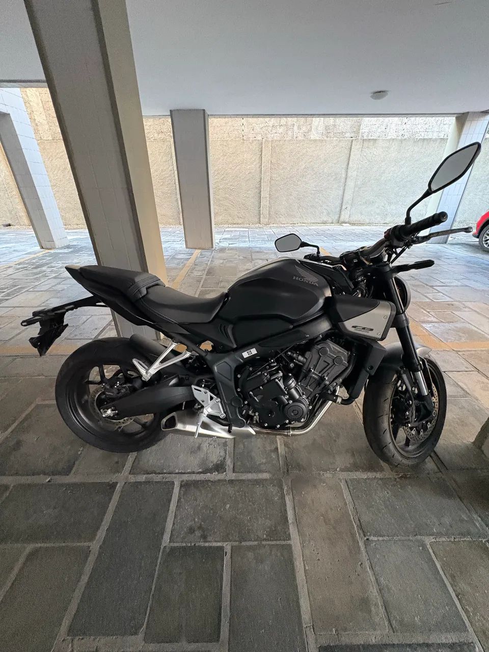 CB 650 - Foto 2