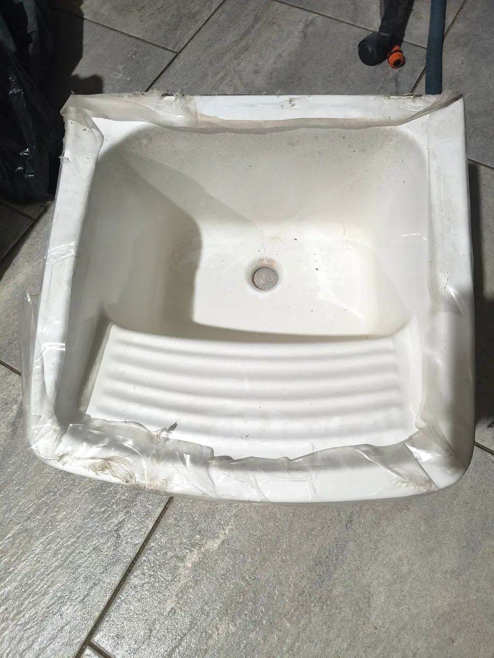 Tanque sem furo - Fiori