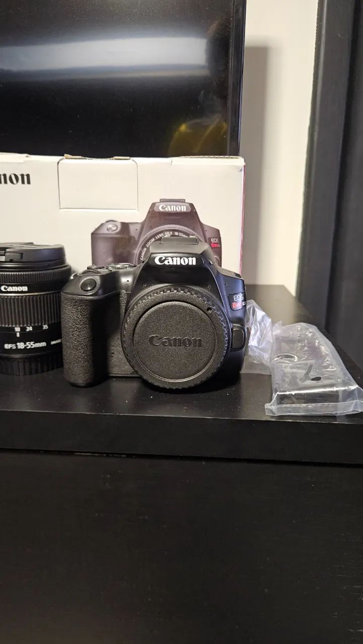 Câmera Canon SL3