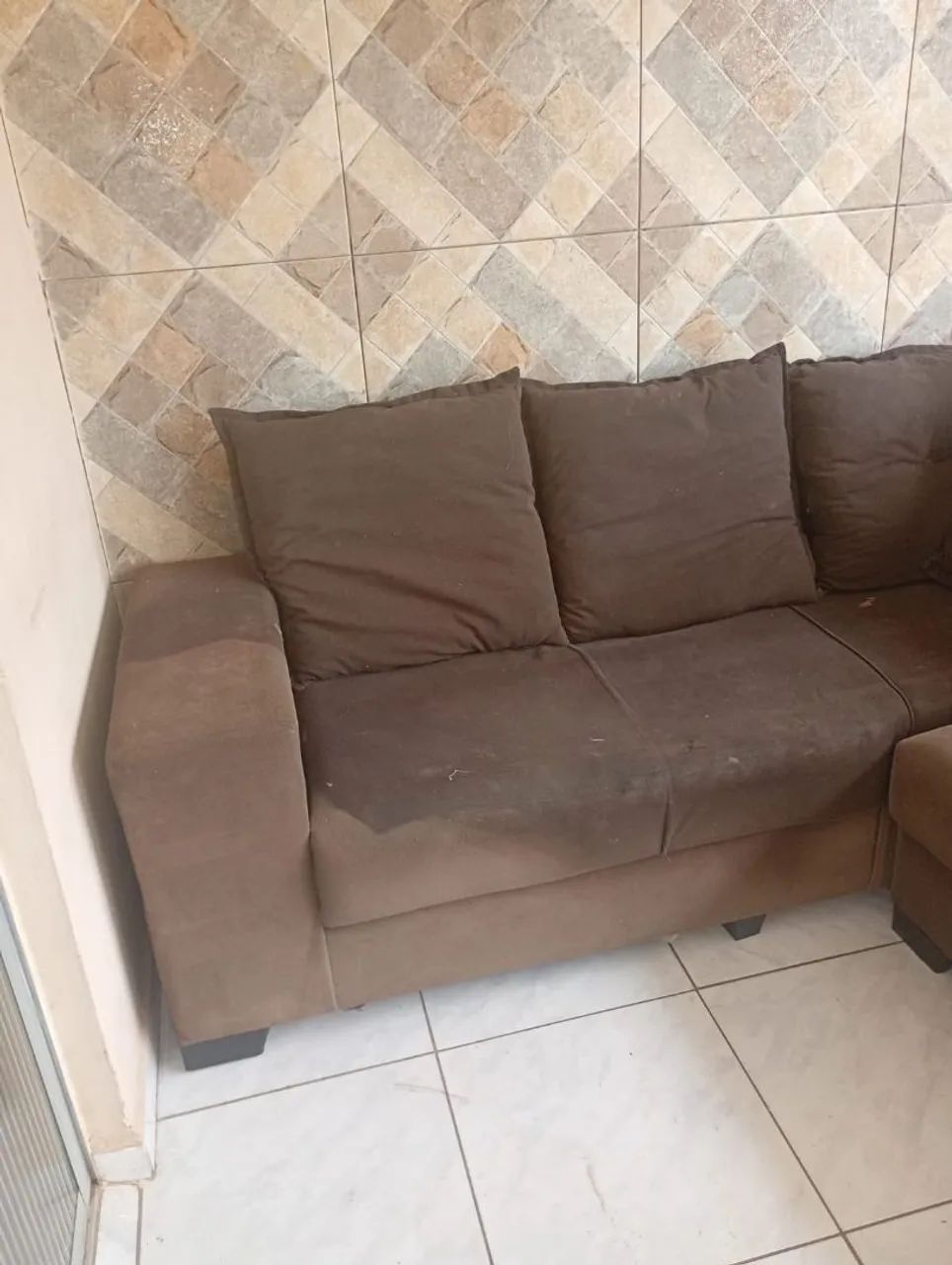 Vende-se Sofá em L e som Usados - Foto 2