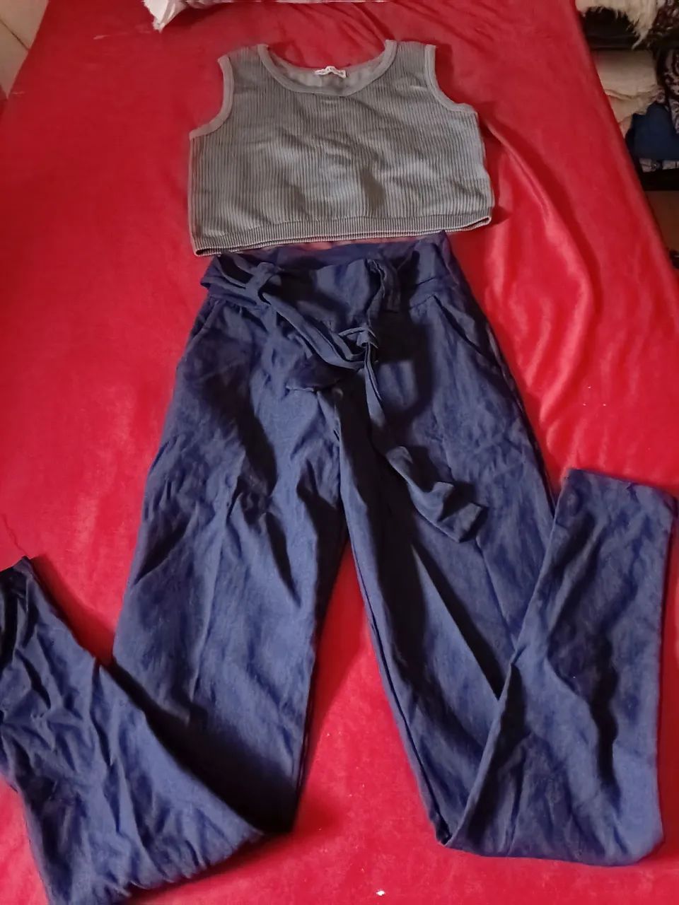 Conjunto calça e blusa feminina 