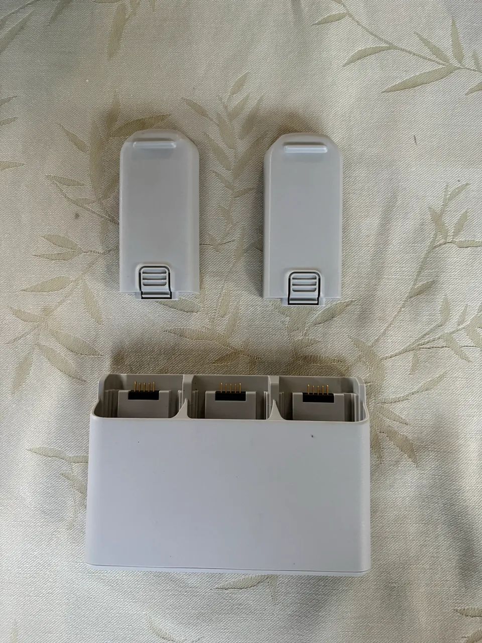 Controle, 2 baterias e carregador DJI NEO - Foto 5
