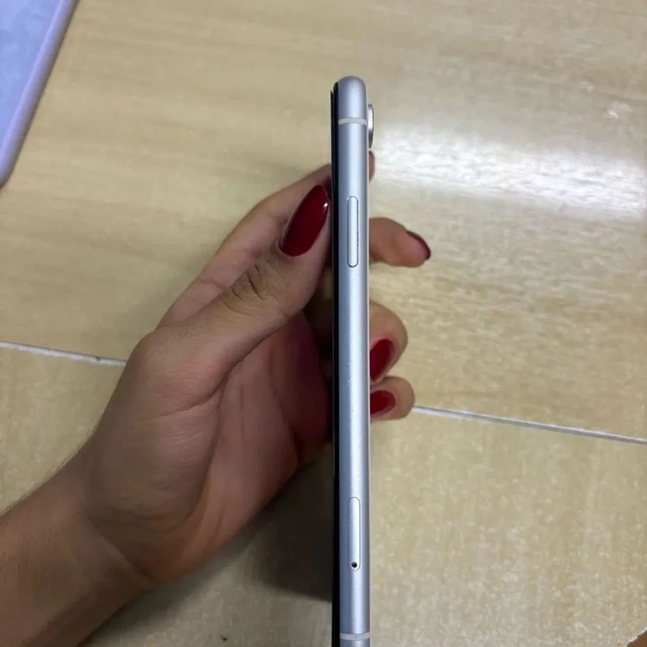 iPhone XR branco 128GB - Foto 2