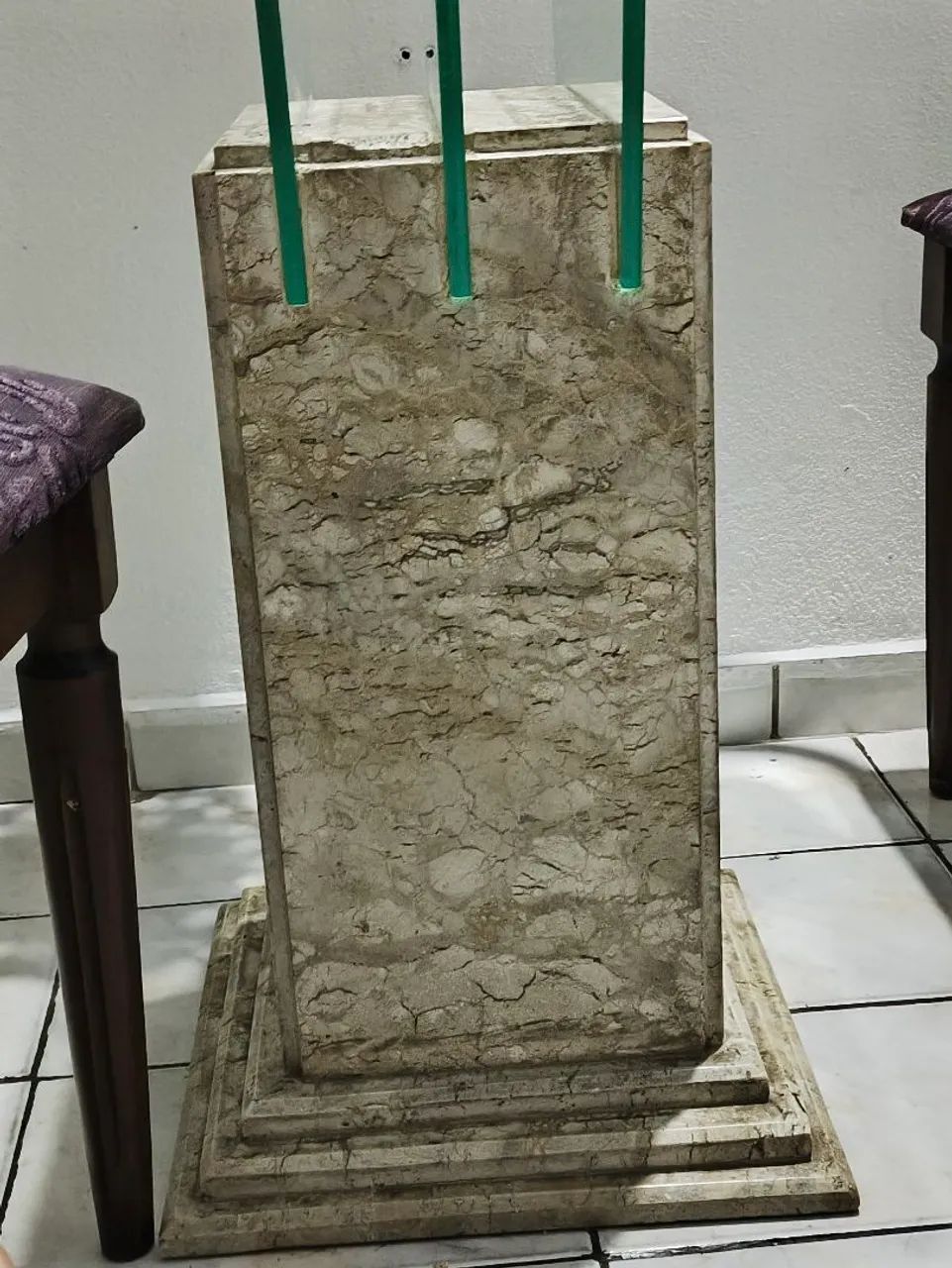 Mesa de vidro com apoio em mármore + 6 cadeiras  - Foto 5