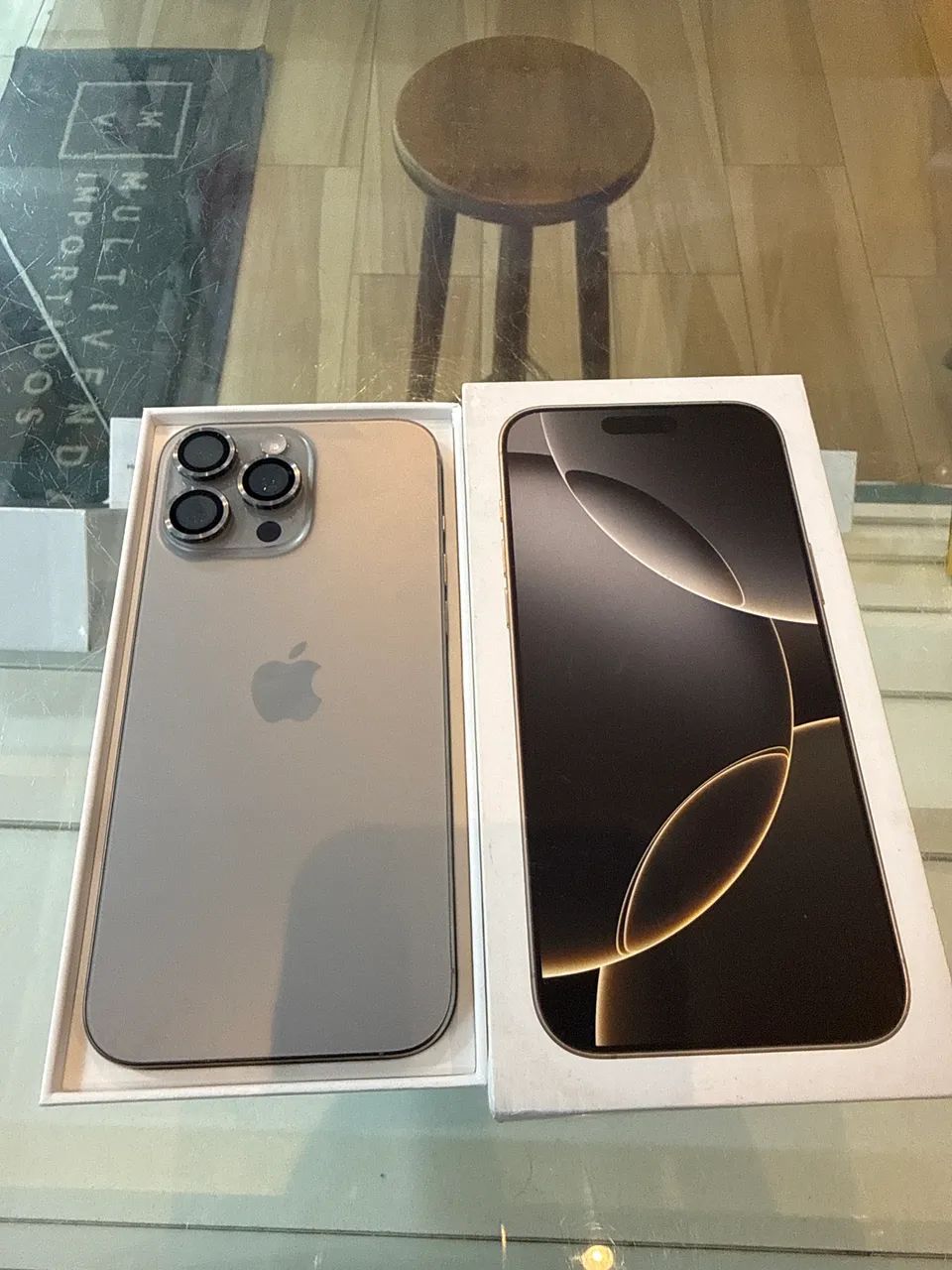Iphone 16 Pro Max 256 - Bateria 88% - todo original - com garantia 