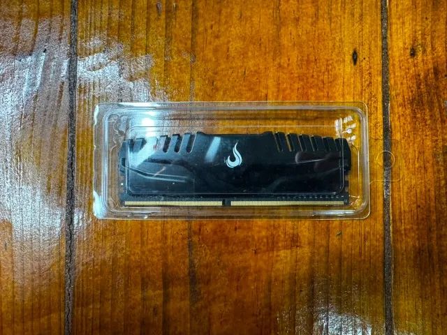 Memória RAM 8gb - DDR4 3200MHZ (RISEMODE)