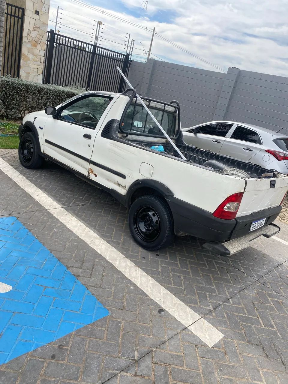 Fiat Strada Working 1.5 MPI 8V CS (álcool) 2000 - Foto 5