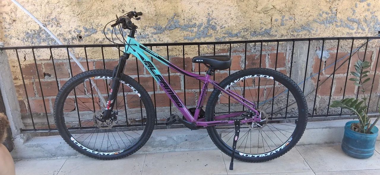Bicicleta aro 29 Semi nova