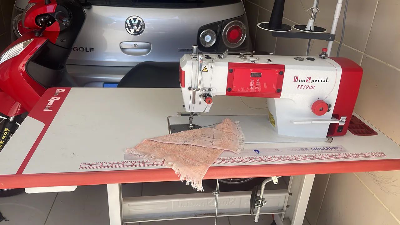 Straight Sewing Machine
