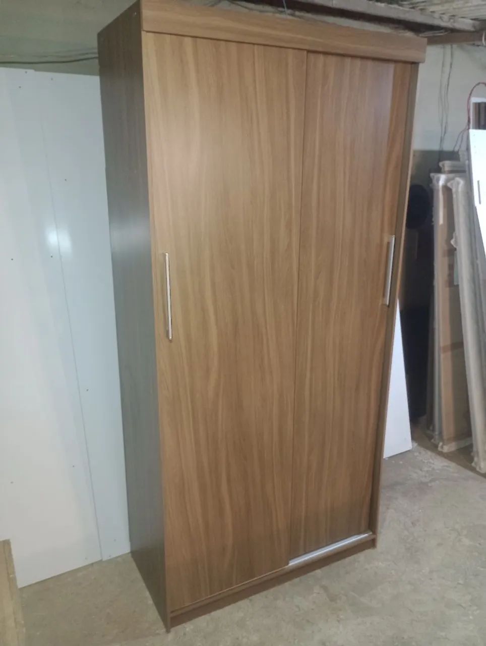 Guarda-roupa com duas portas de correr novo e reforçado - Foto 5